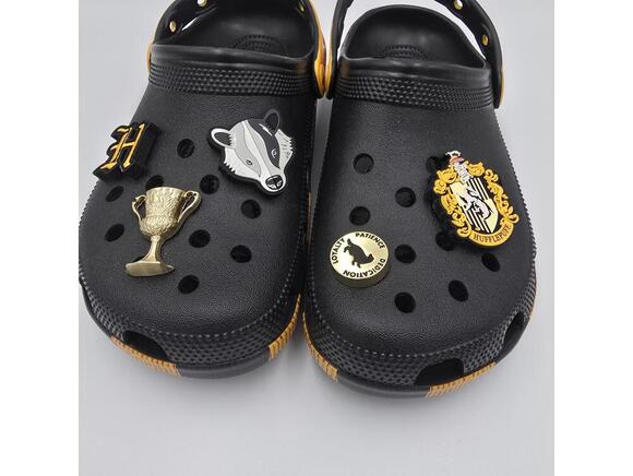 NEW Crocs Harry Potter Hufflepuff Classic Clogs  M/7 M/9 main image 5